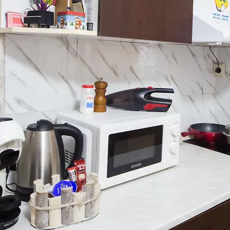 Great Location - With 2 Bedrooms בורגאס