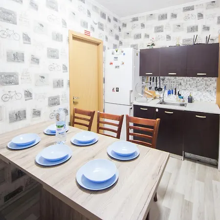 Great Location - With 2 Bedrooms דירה