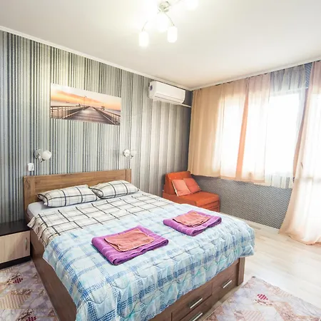 Great Location - With 2 Bedrooms בורגאס